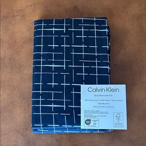 Calvin Klein Navy and White King Cotton Pillowcases